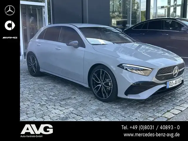 Mercedes-Benz A 200