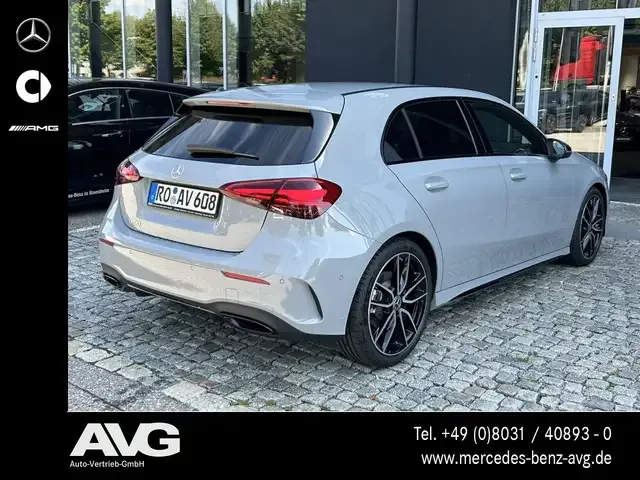 Mercedes-Benz A 200