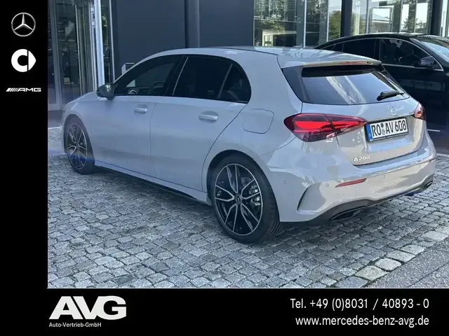 Mercedes-Benz A 200
