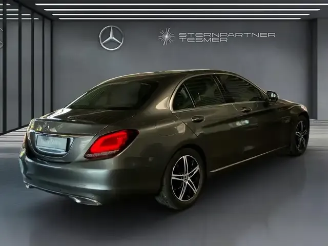 Mercedes-Benz C 200
