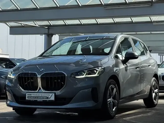 BMW 218