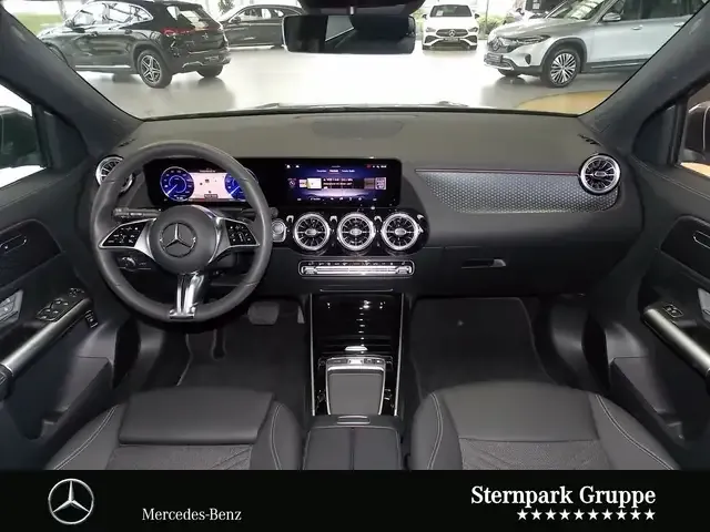 Mercedes-Benz EQA 300