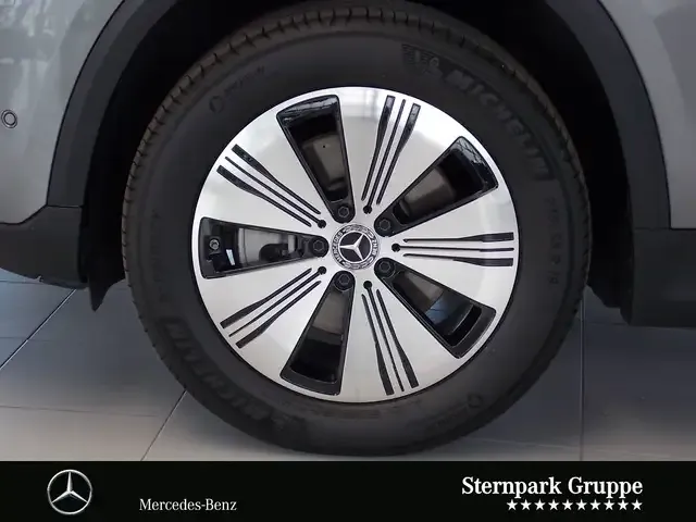 Mercedes-Benz EQA 300