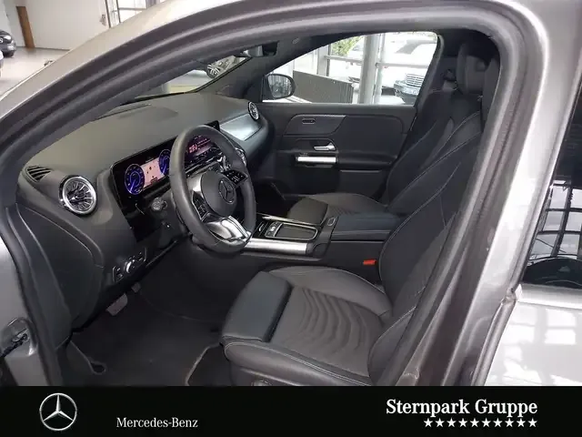 Mercedes-Benz EQA 300