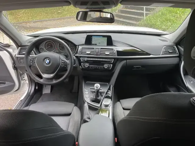 BMW 318