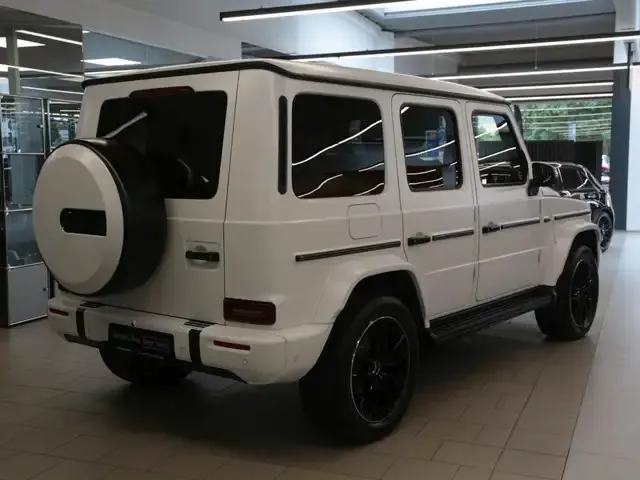 Mercedes-Benz G 500