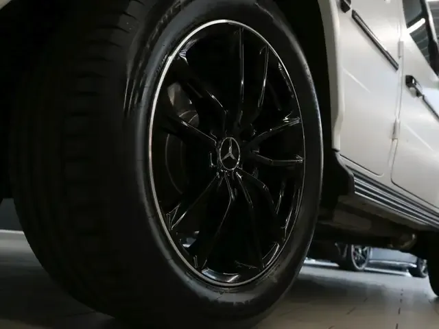 Mercedes-Benz G 500
