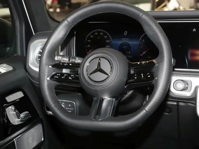 Mercedes-Benz G 500