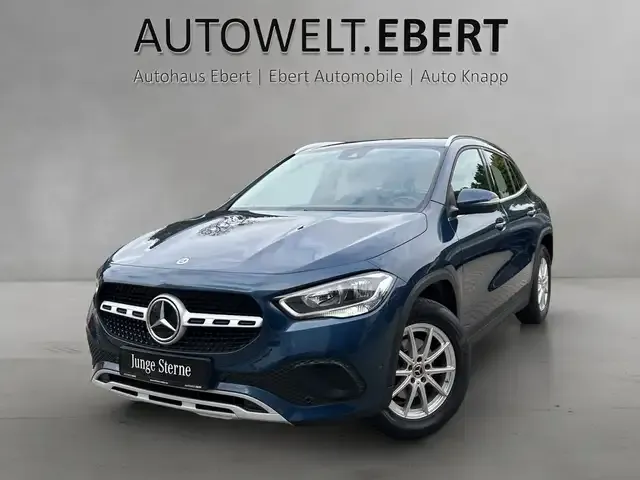 Mercedes-Benz GLA 180