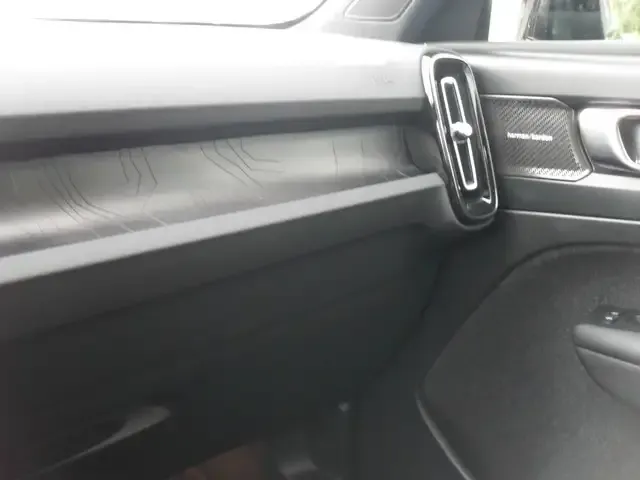 Volvo C40