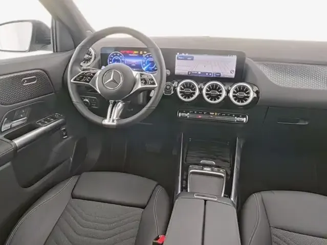 Mercedes-Benz EQA 300