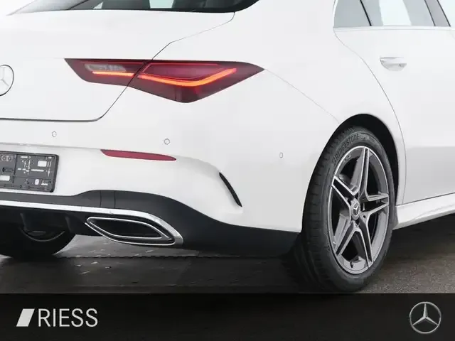Mercedes-Benz CLA 180