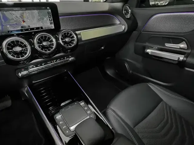 Mercedes-Benz EQB 250