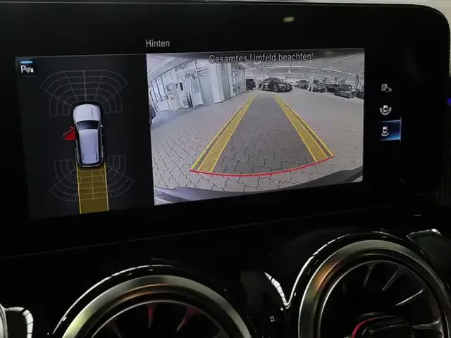 Mercedes-Benz EQB 250