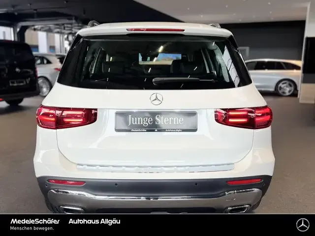 Mercedes-Benz GLB 180