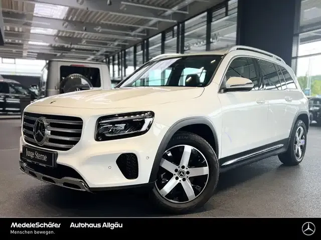 Mercedes-Benz GLB 180