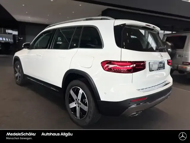 Mercedes-Benz GLB 180
