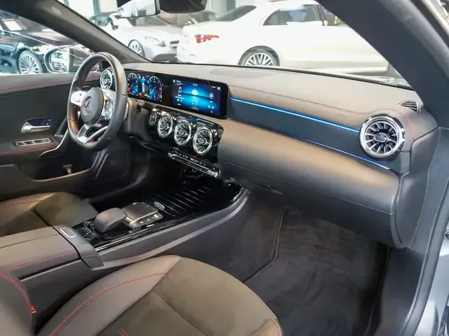 Mercedes-Benz CLA 220