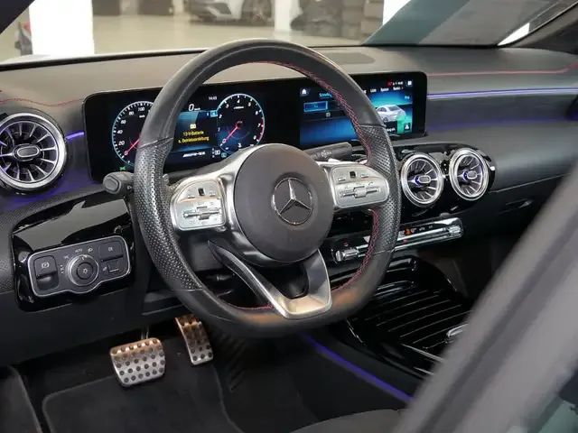 Mercedes-Benz CLA 35 AMG