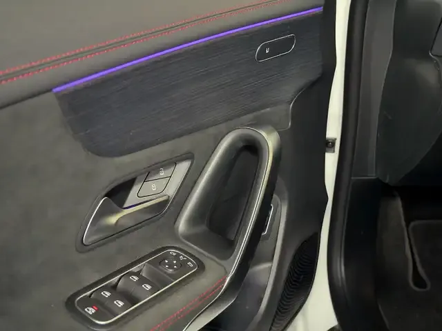 Mercedes-Benz CLA 35 AMG