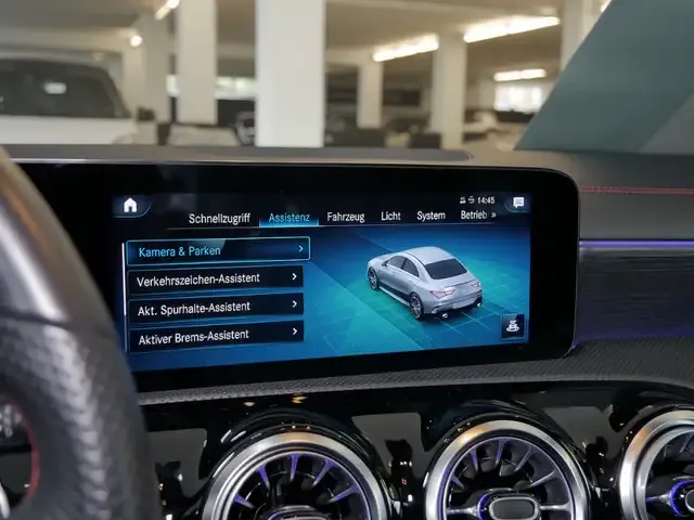 Mercedes-Benz CLA 35 AMG