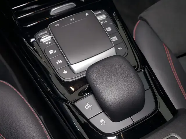 Mercedes-Benz CLA 35 AMG