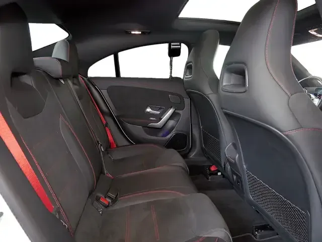 Mercedes-Benz CLA 35 AMG