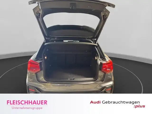 Audi SQ2
