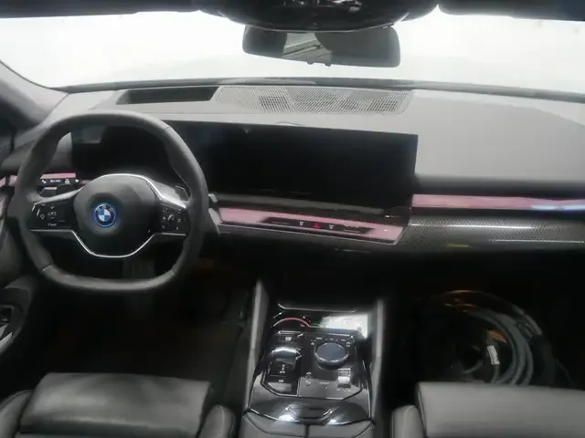 BMW 550