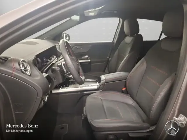 Mercedes-Benz EQA 300