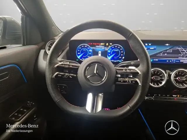 Mercedes-Benz EQA 300