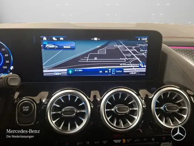 Mercedes-Benz EQA 300