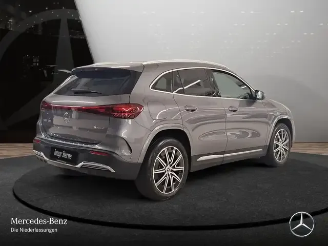 Mercedes-Benz EQA 300