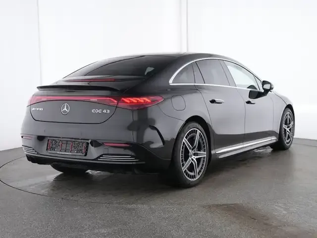 Mercedes-Benz EQE 350