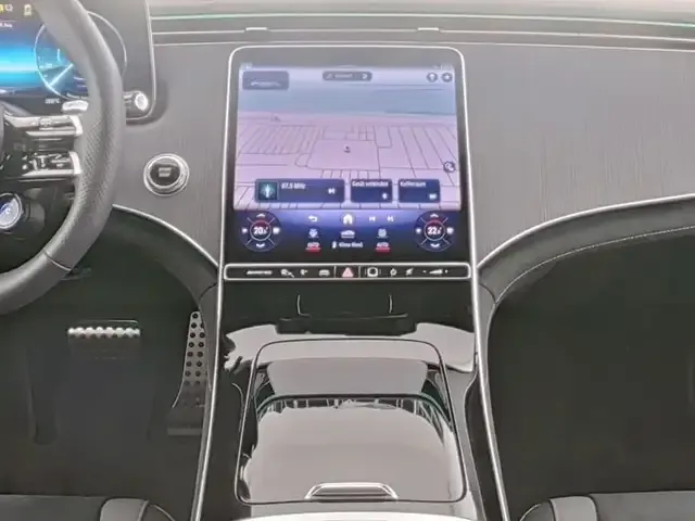 Mercedes-Benz EQE 350