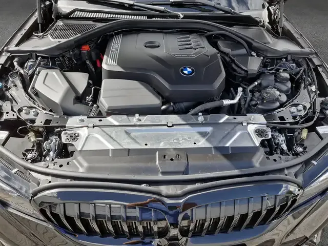 BMW 330