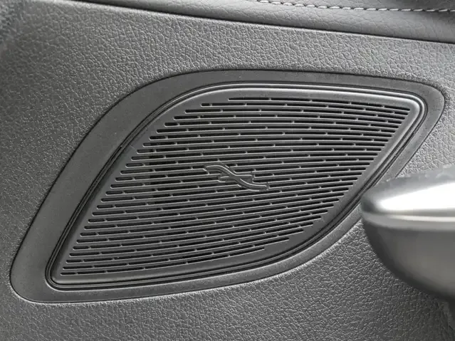 Mercedes-Benz EQE 300