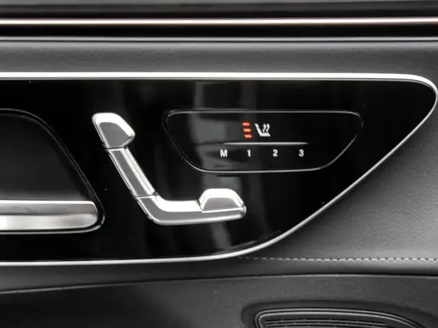 Mercedes-Benz EQE 300