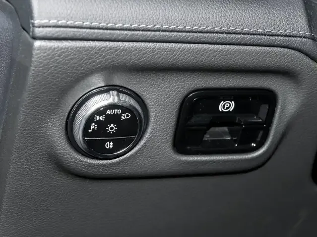 Mercedes-Benz EQE 300