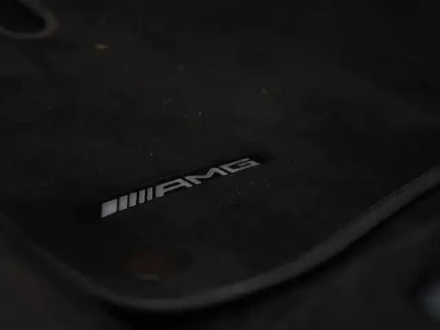 Mercedes-Benz EQE 350