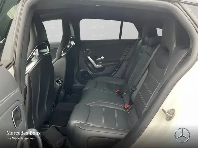 Mercedes-Benz CLA 45 AMG