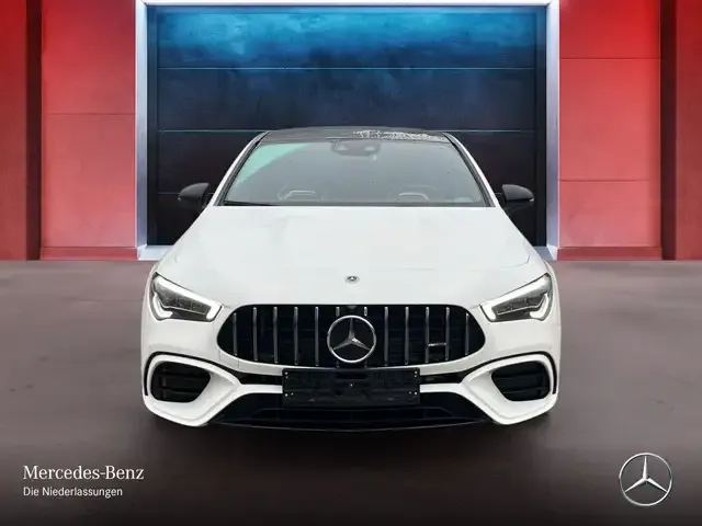 Mercedes-Benz CLA 45 AMG