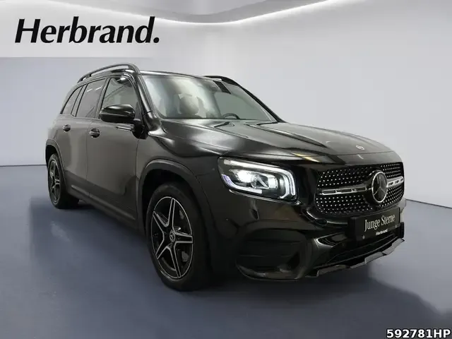Mercedes-Benz GLB 220
