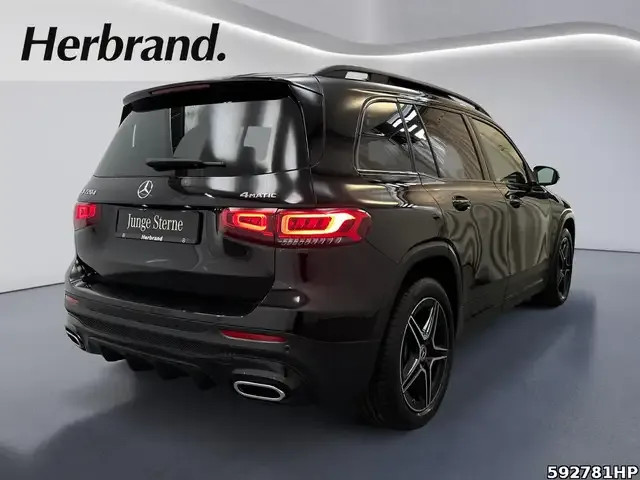 Mercedes-Benz GLB 220