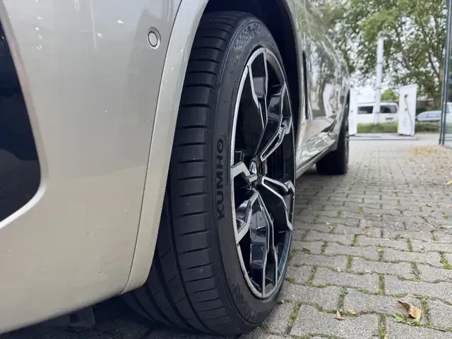 BMW X4 M