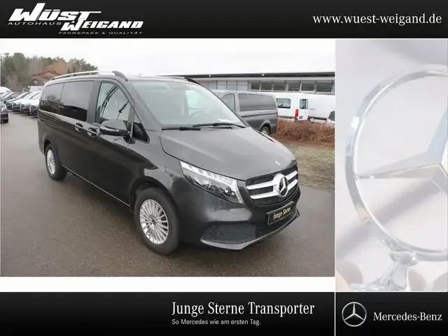 Mercedes-Benz V 220
