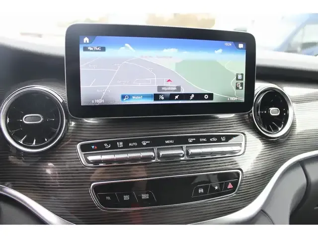 Mercedes-Benz V 220