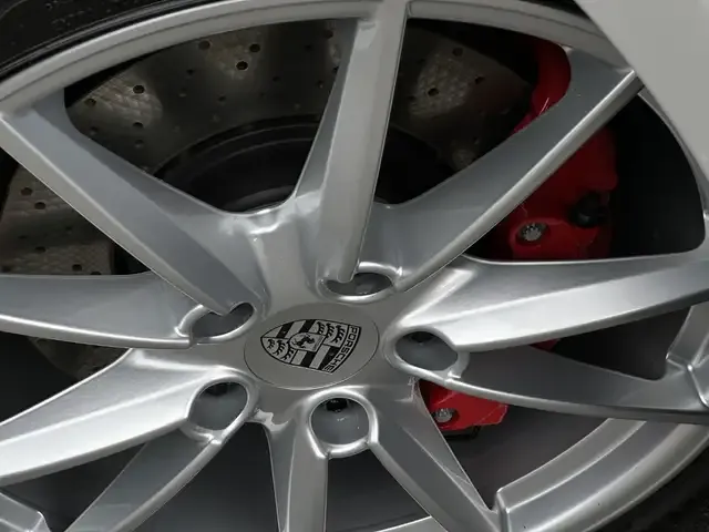 Porsche 992