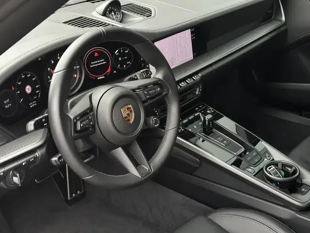 Porsche 992