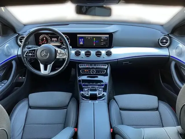 Mercedes-Benz E 400